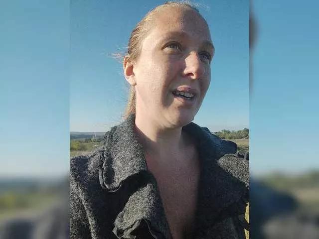 Freechat MazyMi on BongaCams