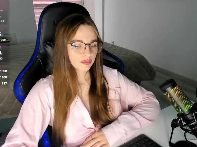 MCfly-1 on BongaCams