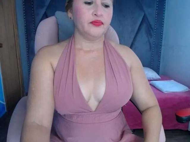 meganmilf2 on BongaCams