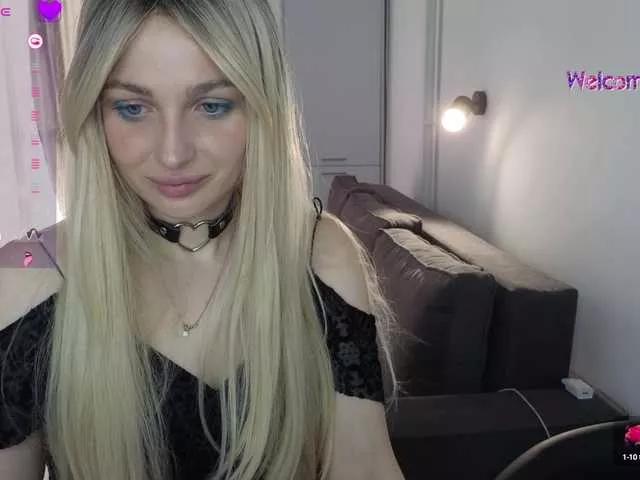 Freechat MellicaX on BongaCams