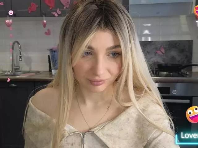 Freechat MellicaX on BongaCams