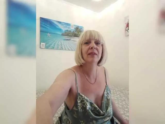 mery8poppins on BongaCams