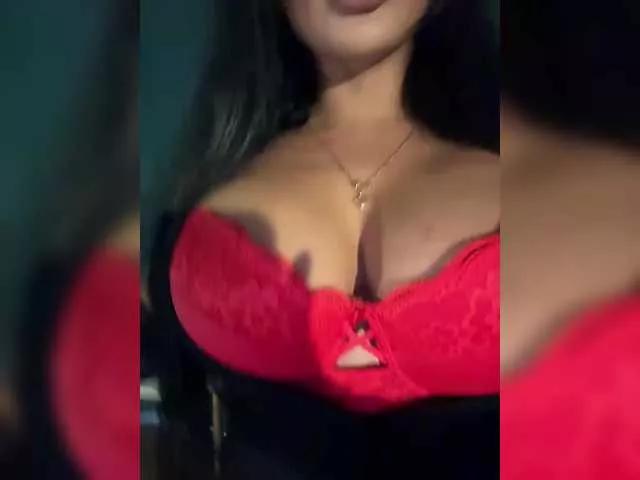 Freechat MiamiMur on BongaCams