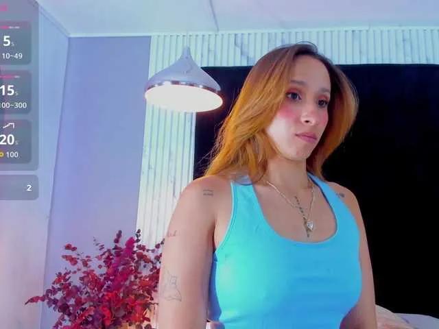 Freechat MONIKFOXCR on BongaCams