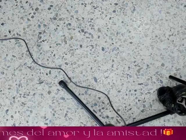 Freechat moxa-hot on BongaCams