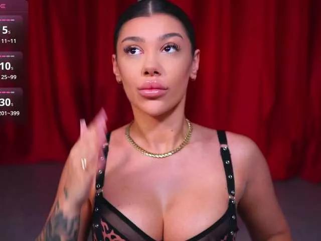 Freechat NatyDesiree on BongaCams