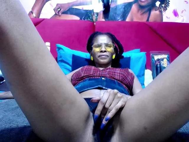 Ntombie on BongaCams