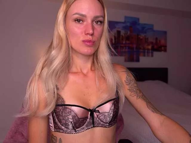Freechat ohbabykelly on BongaCams