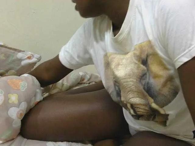 Freechat Paris-Ess on BongaCams