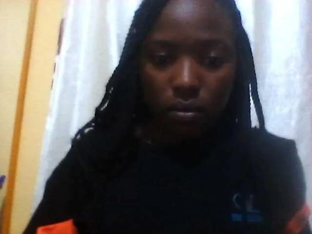 Petitepussie on BongaCams