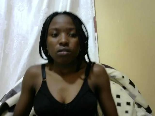 Petitepussie on BongaCams