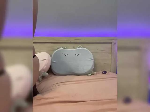 Freechat puppy19 on BongaCams