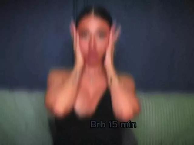 qsstess on BongaCams