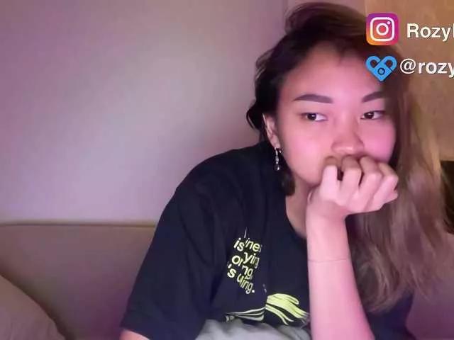 RozyBlack on BongaCams