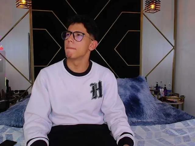 RyanPricee on BongaCams