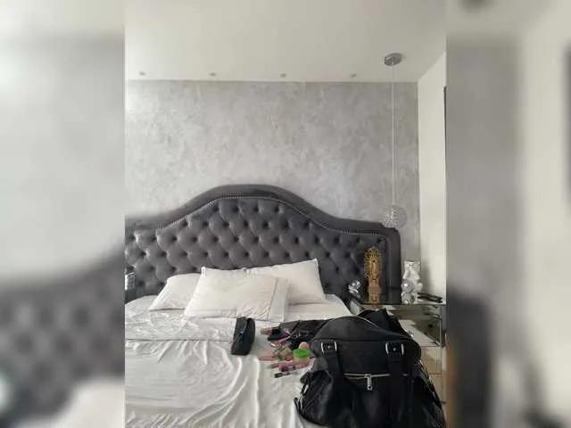 sofia-grey on BongaCams