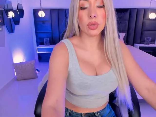 SophieBarnett on BongaCams