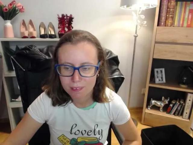 sparkleLizzy on BongaCams