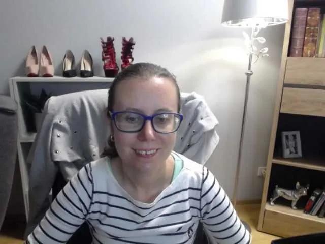 sparkleLizzy on BongaCams