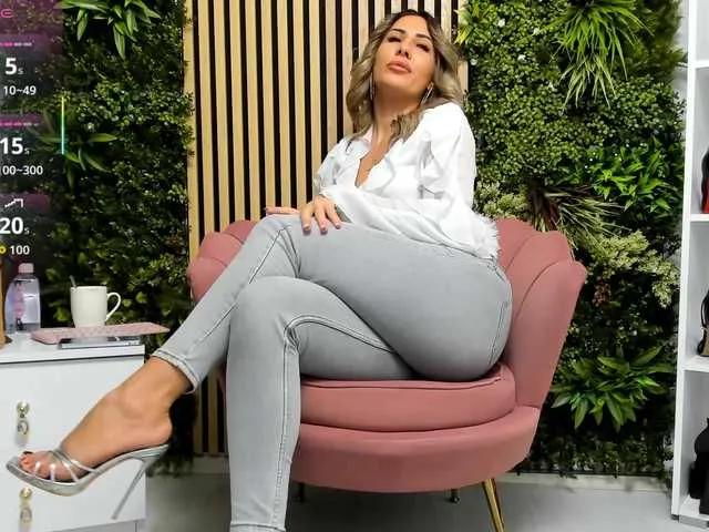 Sweetcherry30 — Kisses, touches on my legs, massages