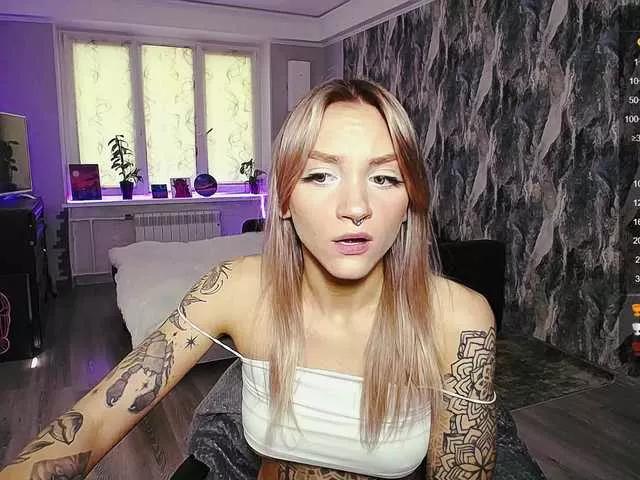 Freechat sweetiekittie on BongaCams