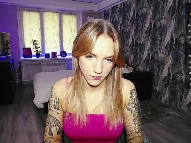 Freechat sweetiekittie on BongaCams