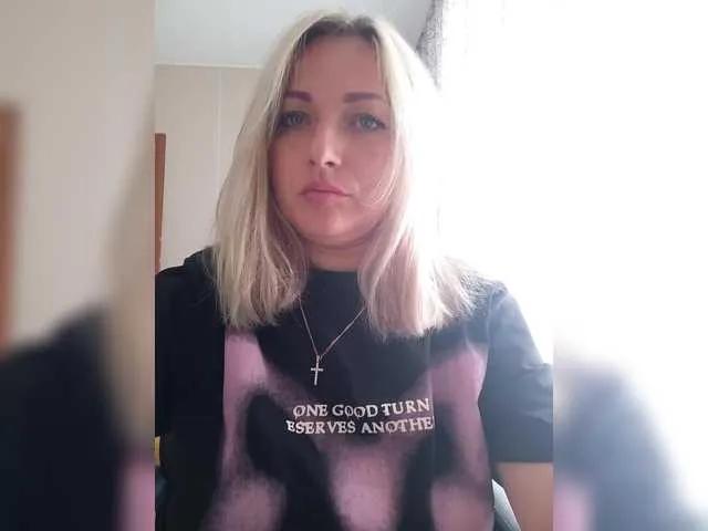 Tanysha-1 on BongaCams