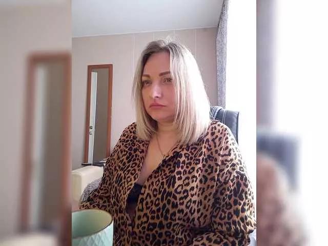 Tanysha-1 on BongaCams