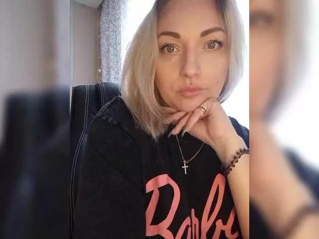 Tanysha-1 on BongaCams