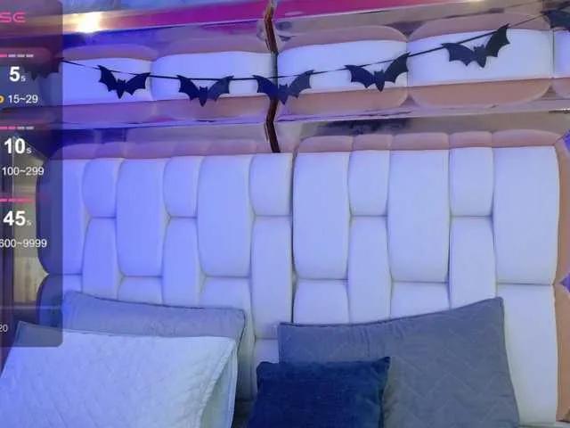 Freechat valkiriamoore on BongaCams