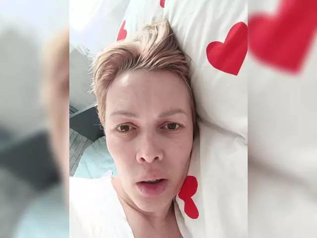 vik77777A on BongaCams