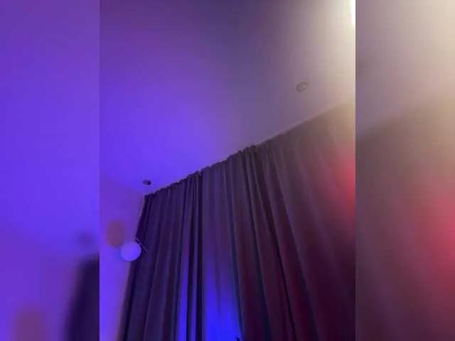 WhoreMira on BongaCams