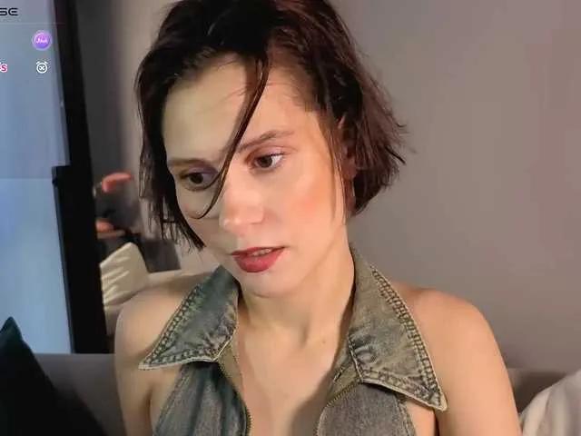 worsh1pme — Honesty, loyalty and generosity. Those are three personality traits that I value the most in men as well as in myself.