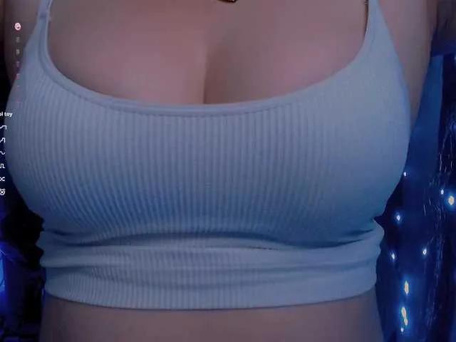 xcrystalxx on BongaCams
