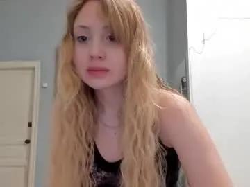 1lovepizza — GOAL: FULL NAKED [222 tokens remaining] NEW HAIRSTYLE  #feet #blonde #findom #hairy #new