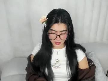 Freechat 1m_emily on Chaturbate