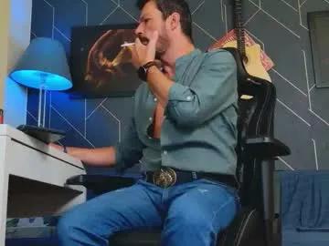 aaronbomer on Chaturbate