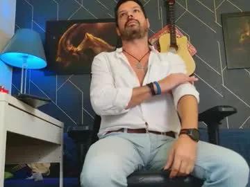 aaronbomer on Chaturbate