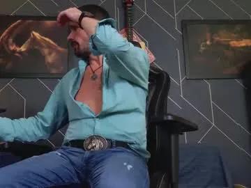 aaronbomer on Chaturbate