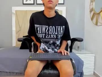 adams_bobby — GOAL: Get Naked [100 tokens remaining] Welcome to my room! #18 #bigcock #new #femboy #twink