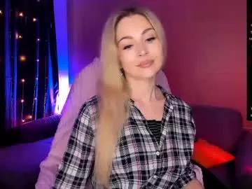 adeleroberts on Chaturbate