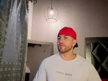 Freechat ades_lowe on Chaturbate