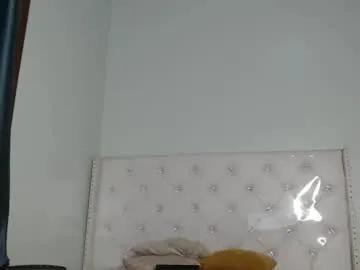 africanpetitequeen on Chaturbate