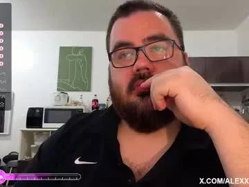 Freechat alexxxbear on Chaturbate