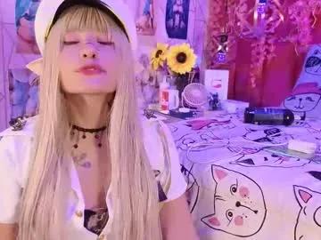 alicebenett_ on Chaturbate