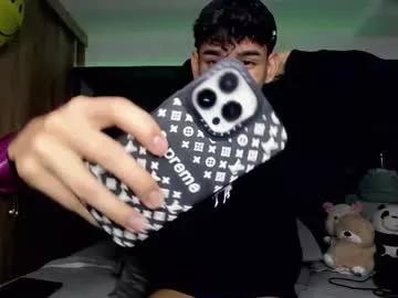 andrew_twink18 on Chaturbate