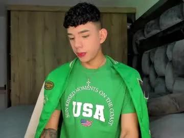 andrew_twink18 on Chaturbate