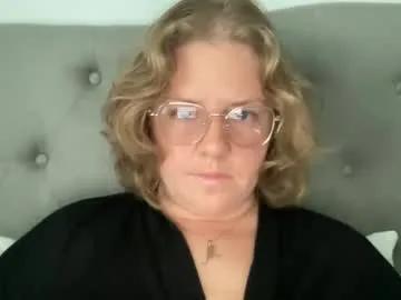 Freechat angeloflight273360 on Chaturbate