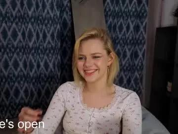 anika_heir on Chaturbate