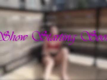 ari_lovexo on Chaturbate